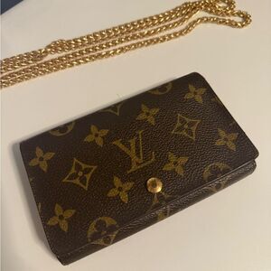 Louis Vuitton Tresor wallet in Monogram